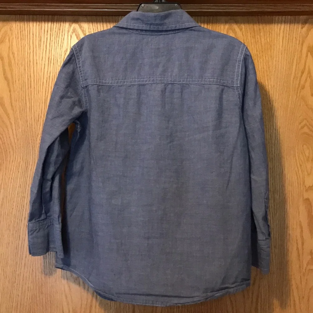 Old Navy classic preppy blue chambray denim shirt poplin size 5T button down EUC